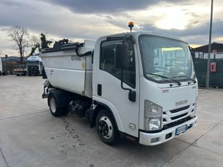 ISUZU M21 usata, con Fendinebbia