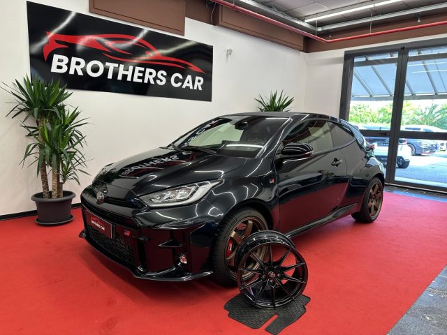 TOYOTA Yaris usata, con ABS