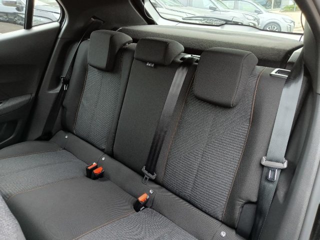 PEUGEOT 2008 usata, con Climatizzatore