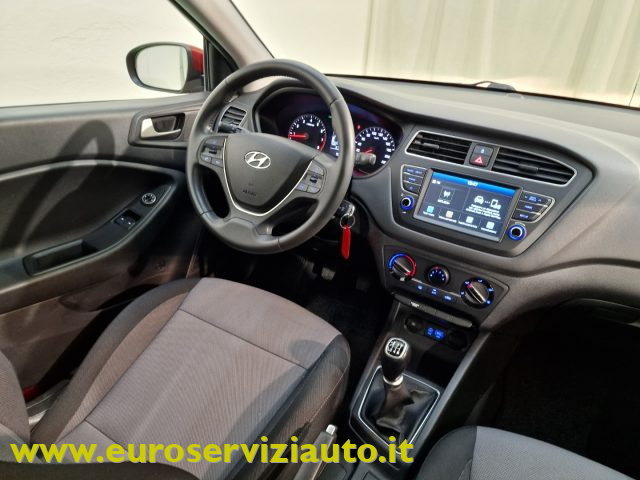 HYUNDAI i20 usata, con Fendinebbia