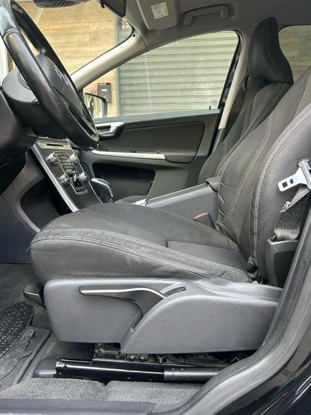 VOLVO XC60 usata, con Monitoraggio pressione pneumatici