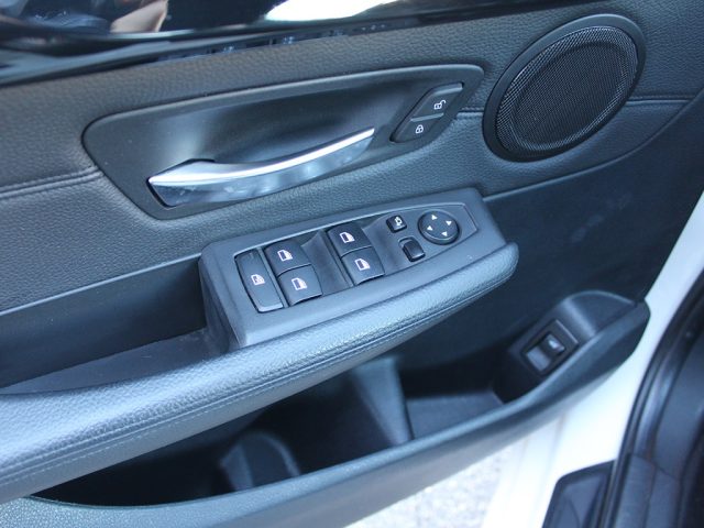 BMW 218 usata, con Fari LED
