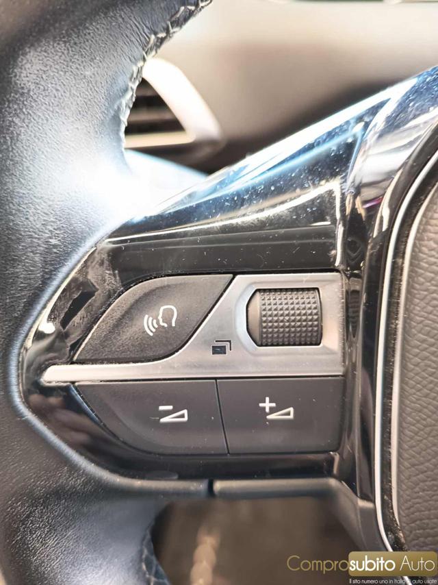PEUGEOT 3008 usata 21