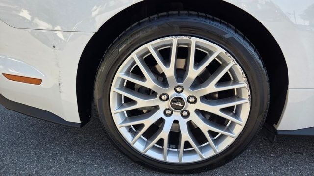 FORD Mustang usata, con Boardcomputer