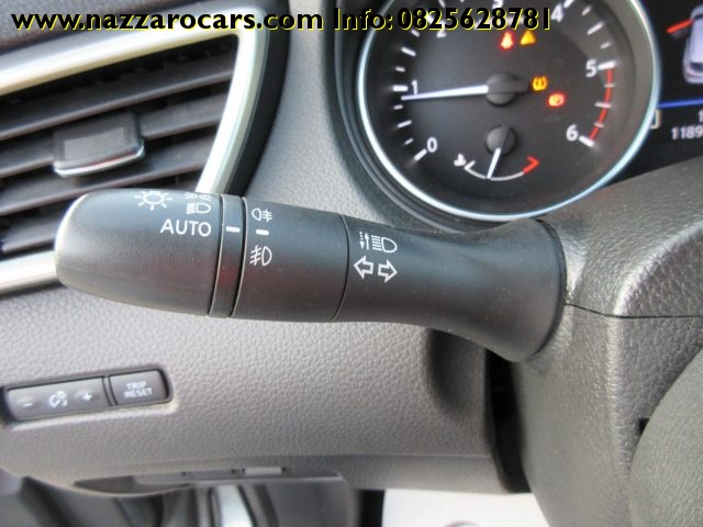 NISSAN Qashqai usata, con Controllo automatico clima