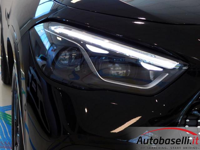 MERCEDES-BENZ GLA 180 usata, con Vetri oscurati