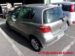 TOYOTA Yaris usata, con Airbag
