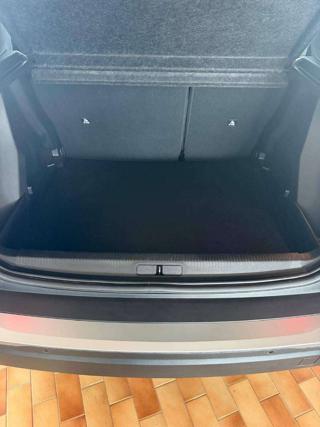 PEUGEOT 2008 usata, con Autoradio digitale
