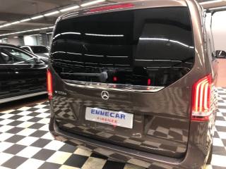 MERCEDES-BENZ V 220 usata, con Climatizzatore