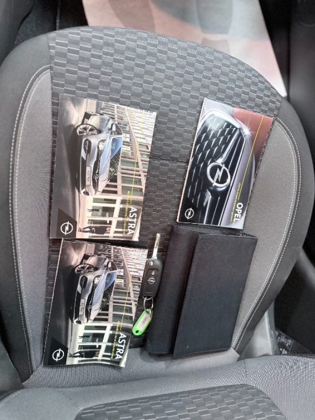 OPEL Astra usata, con Sensori di parcheggio posteriori