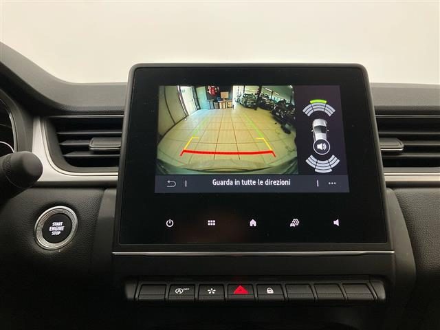 RENAULT Captur usata, con USB