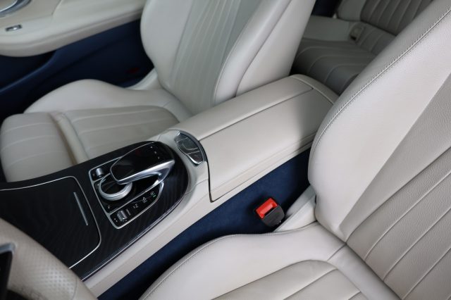 MERCEDES-BENZ E 220 usata, con Limitatore di velocità