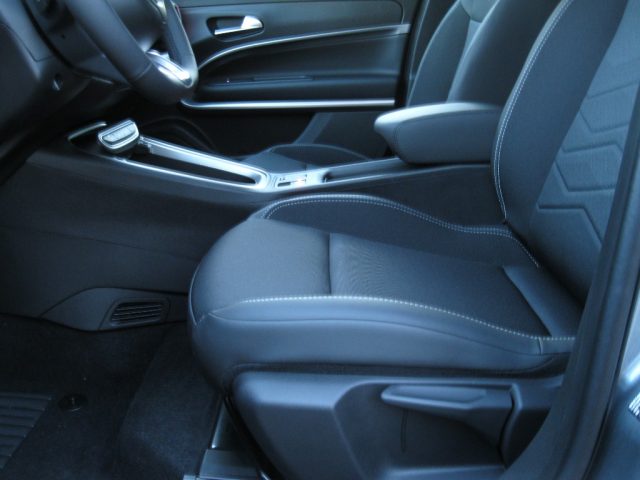 JEEP Avenger usata, con Bluetooth