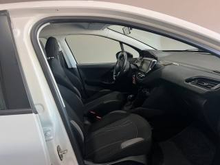 PEUGEOT 208 usata, con Boardcomputer