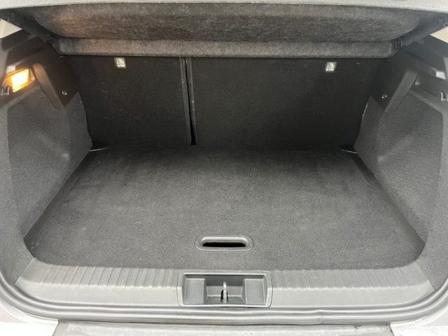 RENAULT Captur usata, con Autoradio
