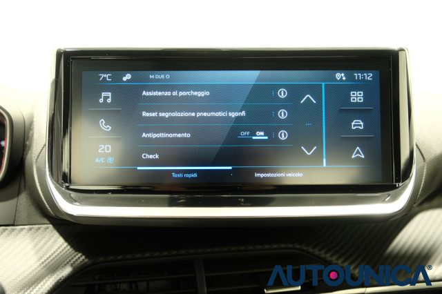 PEUGEOT 2008 usata, con Specchietti laterali elettrici