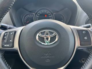 TOYOTA Yaris usata, con Fendinebbia