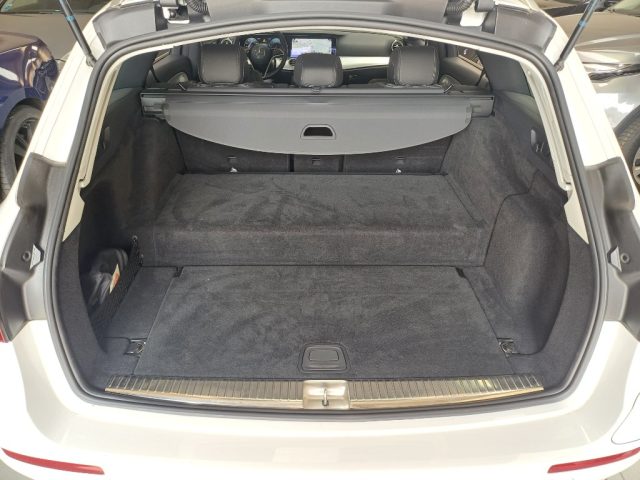 MERCEDES-BENZ E 300 usata, con Controllo vocale