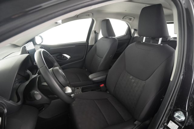 TOYOTA Yaris usata 2