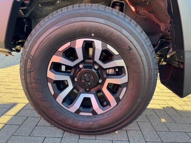 TOYOTA Land Cruiser usata, con Regolazione elettrica sedili