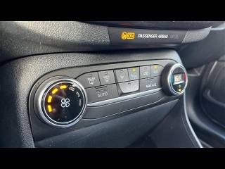 FORD Fiesta usata, con Park Distance Control