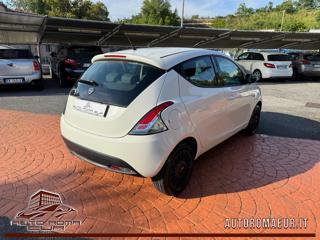 LANCIA Ypsilon usata, con Autoradio