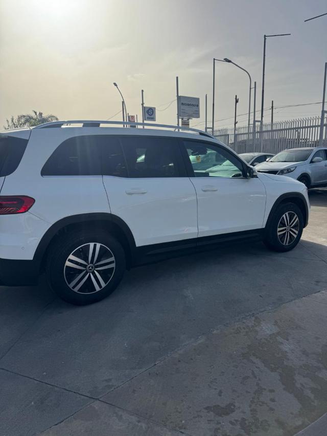 MERCEDES-BENZ GLB 200 usata, con Autoradio
