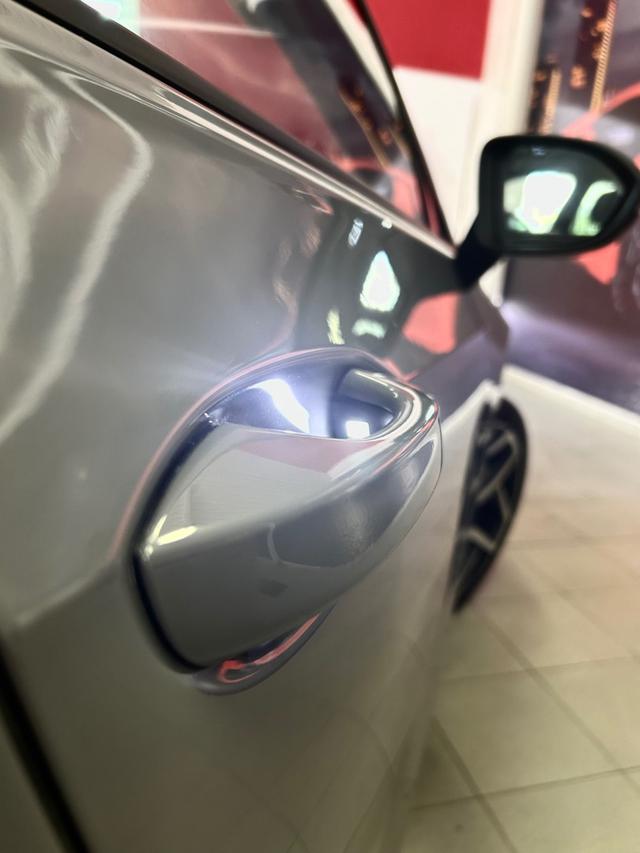 VOLKSWAGEN Golf usata, con ESP
