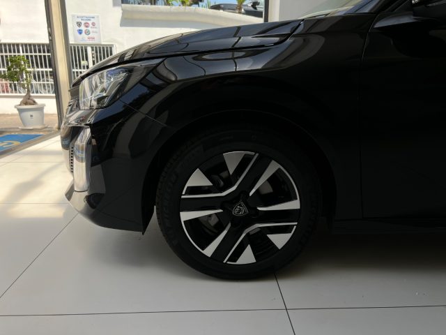 PEUGEOT 208 usata, con Volante in pelle