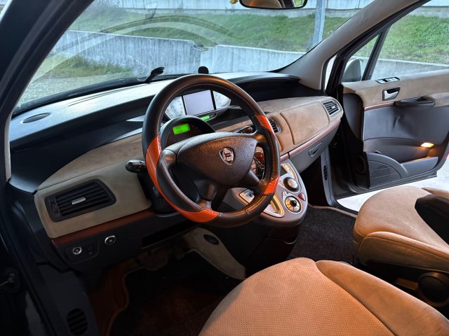 LANCIA Phedra usata, con Fari Xenon