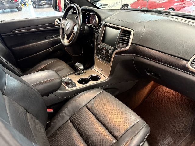 JEEP Grand Cherokee usata, con Cronologia tagliandi