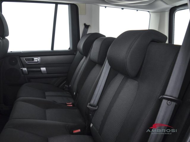 LAND ROVER Discovery usata 9