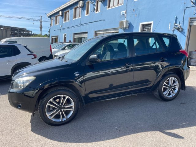 TOYOTA RAV 4 usata 1
