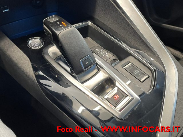 PEUGEOT 3008 usata, con Autoradio