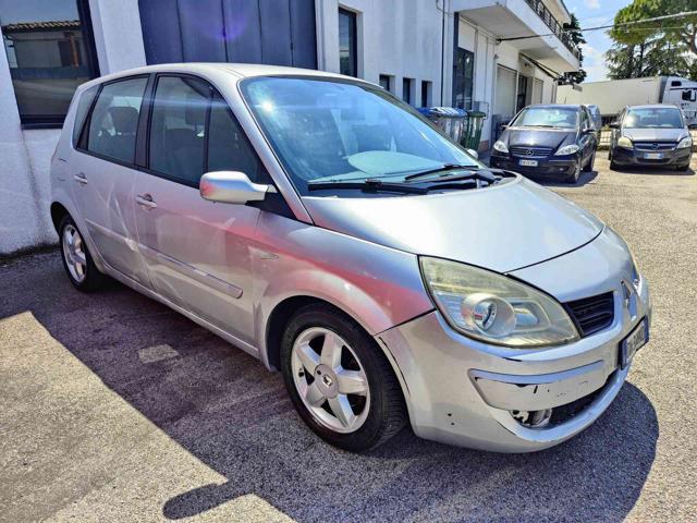 RENAULT Scenic usata, con Airbag