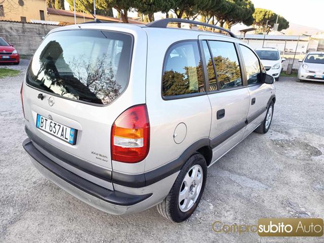 OPEL Zafira usata, con Autoradio