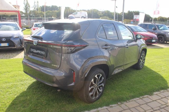 TOYOTA Yaris Cross usata, con Riconoscimento dei segnali stradali