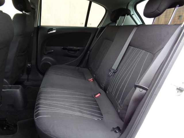 OPEL Corsa usata, con Climatizzatore