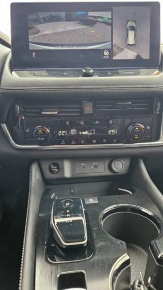 NISSAN X-Trail usata, con Regolazione elettrica sedili