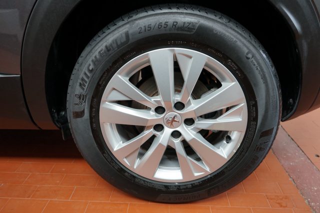 PEUGEOT 3008 usata, con Head-up display