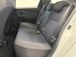 TOYOTA Yaris usata, con Sedile posteriore sdoppiato