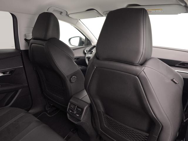 PEUGEOT 3008 usata, con Sedile posteriore sdoppiato