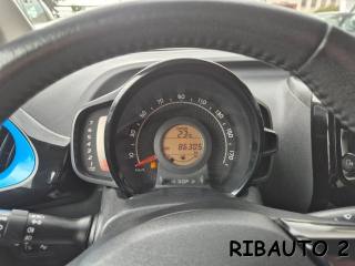 TOYOTA Aygo usata, con Sistema di navigazione