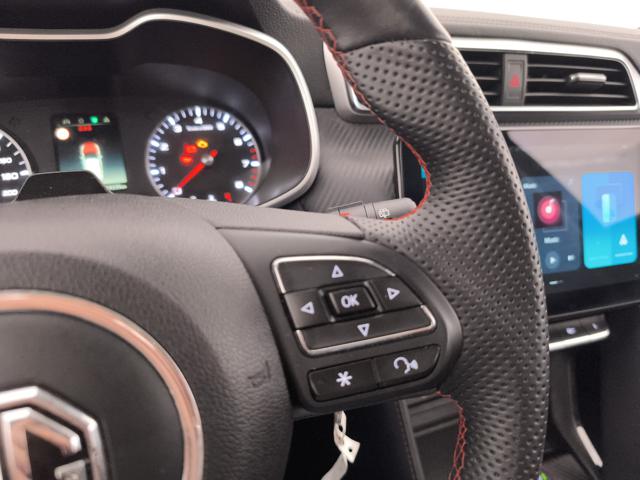 MG ZS usata, con USB