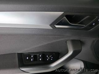 VOLKSWAGEN T-Roc usata, con Fari LED