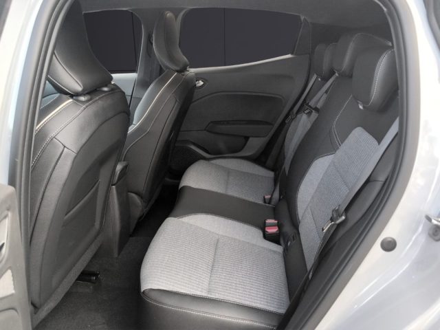 RENAULT Clio usata, con Cruise Control