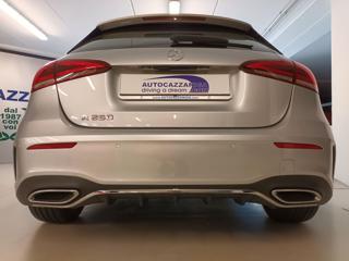 MERCEDES-BENZ A 250 usata, con Fari LED