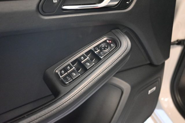 PORSCHE Macan usata 121