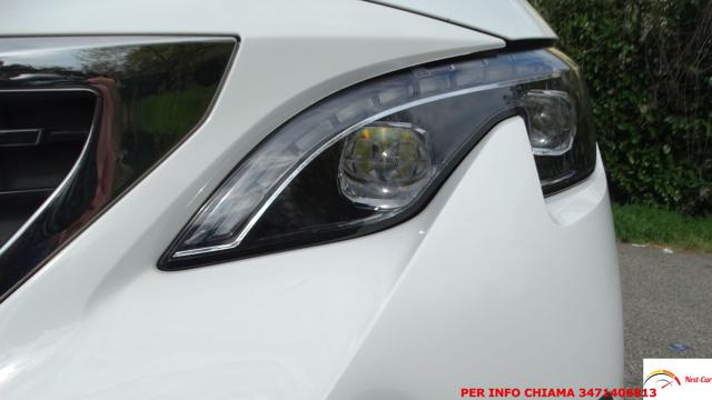 PEUGEOT 5008 usata, con Touch screen