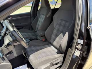VOLKSWAGEN Golf usata, con Fari LED